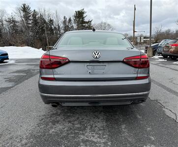 2017 Volkswagen Passat 1.8T R-Line   - Photo 7 - Jonestown, PA 17038