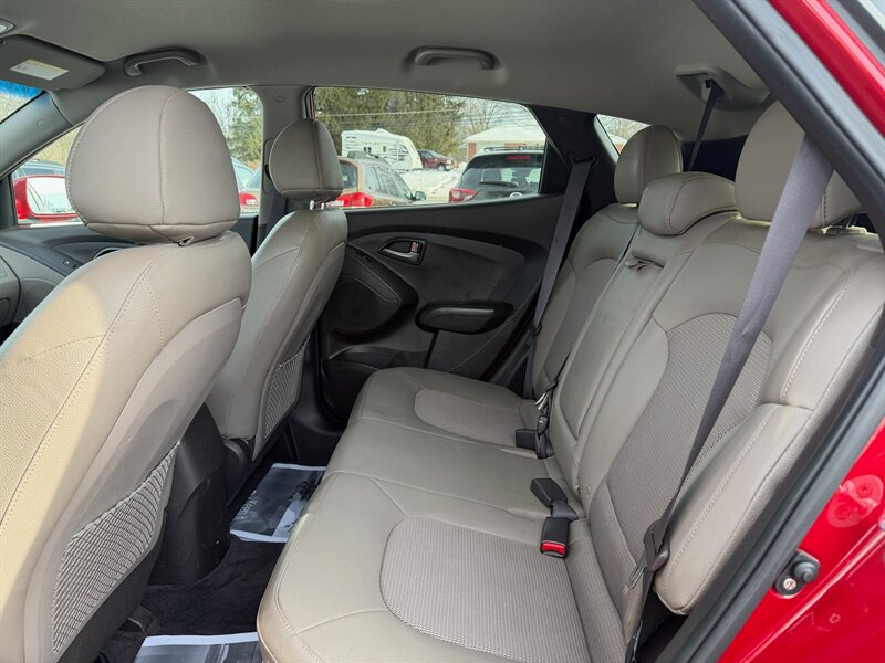 2015 Hyundai TUCSON GLS - Photo 14 - Jonestown, PA 17038