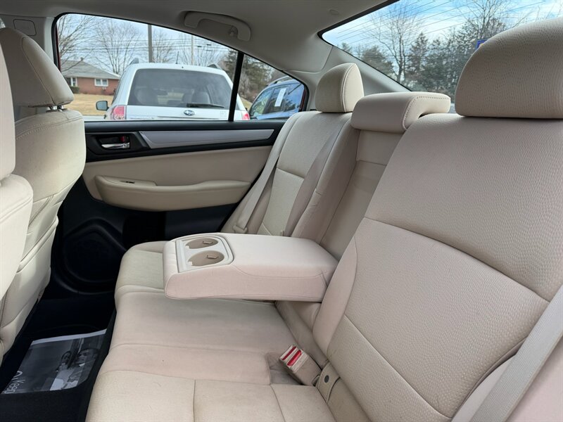 2016 Subaru Legacy 2.5i Premium - Photo 12 - Jonestown, PA 17038