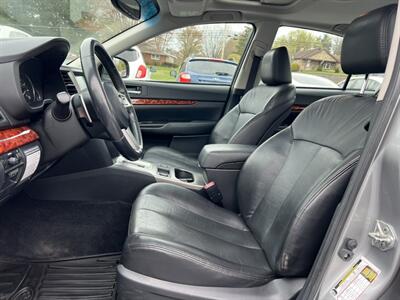 2011 Subaru Legacy 3.6R Limited   - Photo 9 - Jonestown, PA 17038