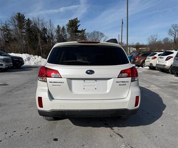 2011 Subaru Outback 2.5i Premium - Photo 7 - Jonestown, PA 17038