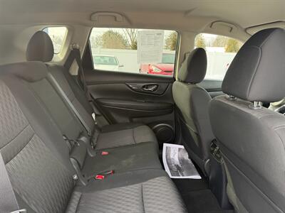 2018 Nissan Rogue S   - Photo 15 - Jonestown, PA 17038