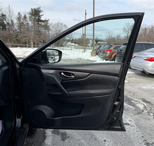 2018 Nissan Rogue S   - Photo 18 - Jonestown, PA 17038