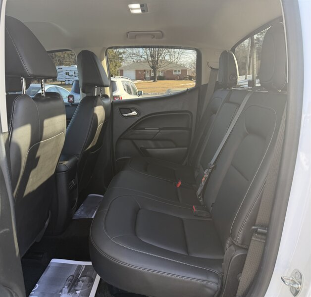 2018 GMC Canyon All Terrain - Photo 13 - Jonestown, PA 17038