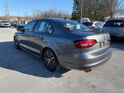 2016 Volkswagen Jetta 1.8T Sport   - Photo 8 - Jonestown, PA 17038