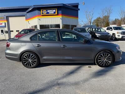 2016 Volkswagen Jetta 1.8T Sport   - Photo 5 - Jonestown, PA 17038