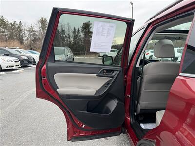2015 Subaru Forester 2.5i Limited   - Photo 11 - Jonestown, PA 17038