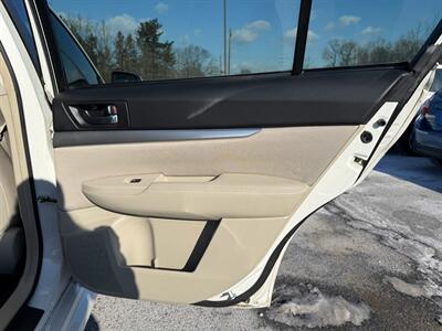 2014 Subaru Legacy 2.5i Premium   - Photo 16 - Jonestown, PA 17038