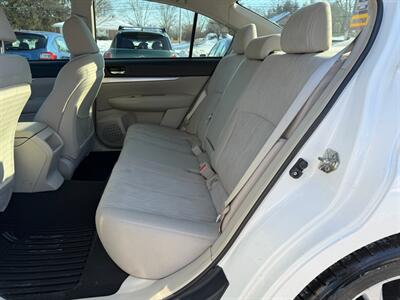 2014 Subaru Legacy 2.5i Premium   - Photo 11 - Jonestown, PA 17038