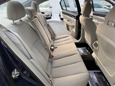 2014 Subaru Legacy 2.5i Premium   - Photo 13 - Jonestown, PA 17038