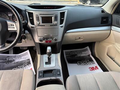 2014 Subaru Legacy 2.5i Premium   - Photo 17 - Jonestown, PA 17038