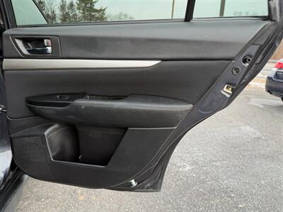 2012 Subaru Outback 2.5i Premium   - Photo 14 - Jonestown, PA 17038