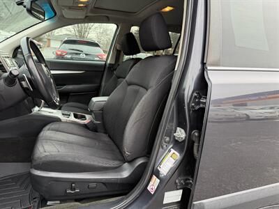 2012 Subaru Outback 2.5i Premium   - Photo 9 - Jonestown, PA 17038
