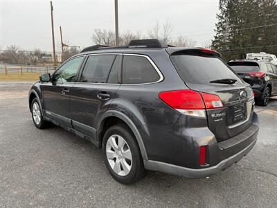 2012 Subaru Outback 2.5i Premium   - Photo 8 - Jonestown, PA 17038