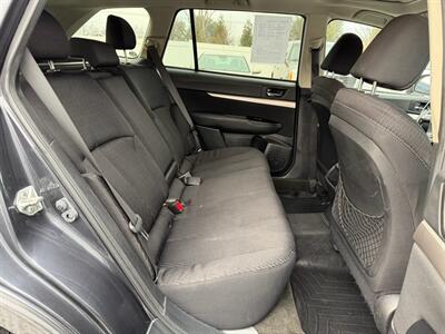 2012 Subaru Outback 2.5i Premium   - Photo 15 - Jonestown, PA 17038