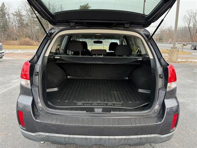 2012 Subaru Outback 2.5i Premium   - Photo 13 - Jonestown, PA 17038