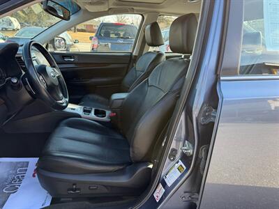 2013 Subaru Legacy 2.5i Limited   - Photo 9 - Jonestown, PA 17038