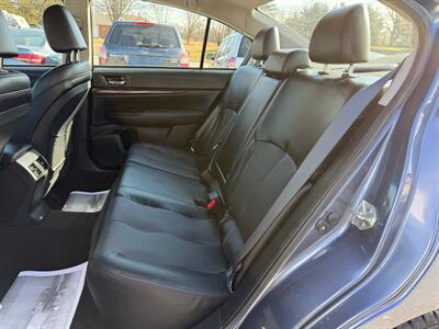 2013 Subaru Legacy 2.5i Limited   - Photo 11 - Jonestown, PA 17038