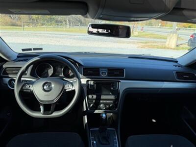 2016 Volkswagen Passat 1.8T S   - Photo 14 - Jonestown, PA 17038