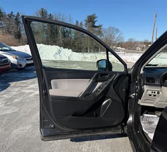 2015 Subaru Forester 2.5i   - Photo 9 - Jonestown, PA 17038