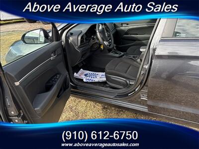 2020 Hyundai ELANTRA SEL   - Photo 3 - Wilmington, NC 28401