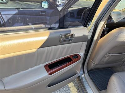 2005 Toyota Camry LE V6 - Photo 18 - Albuquerque, NM 87106