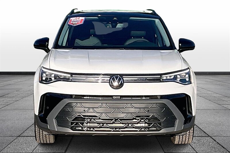 2025 Volkswagen Taos SE Black - Photo 3 - Ponce, AL 00717