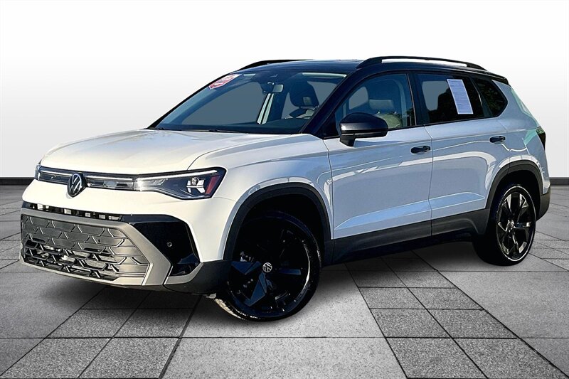 2025 Volkswagen Taos SE Black - Photo 2 - Ponce, AL 00717