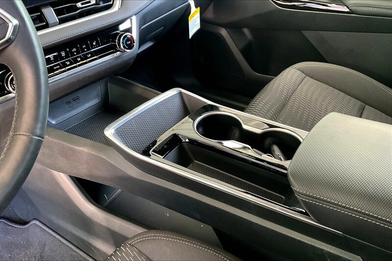 2025 Chevrolet Equinox LT - Photo 16 - Ponce, AL 00717