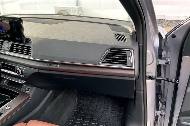 2024 Audi Q5 quattro S line Premium 45 - Photo 16 - Ponce, AL 00717