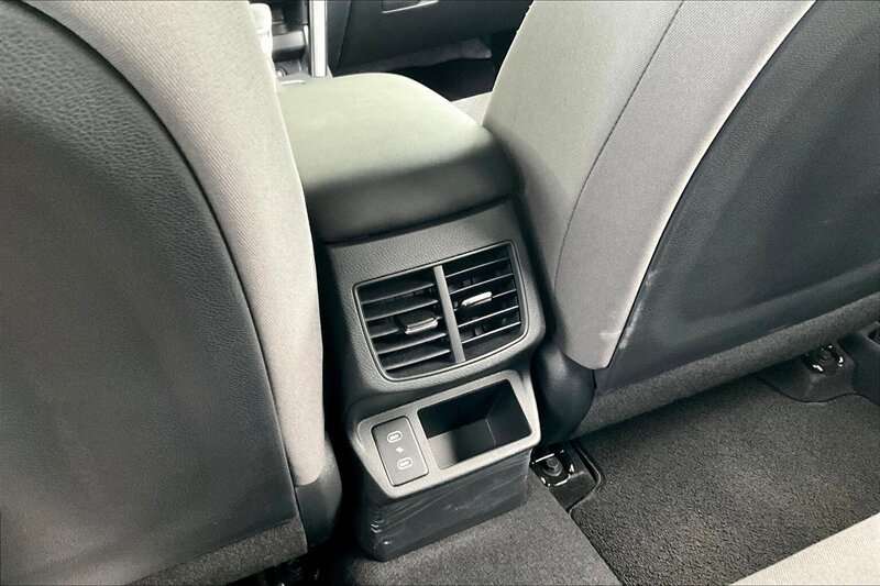 2024 Kia Seltos LX - Photo 33 - Ponce, AL 00717