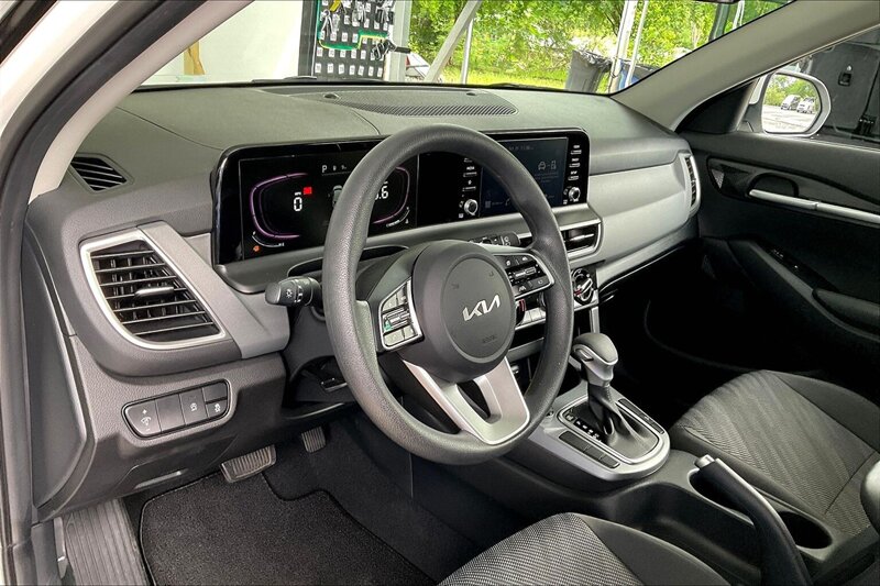 2024 Kia Seltos LX - Photo 14 - Ponce, AL 00717
