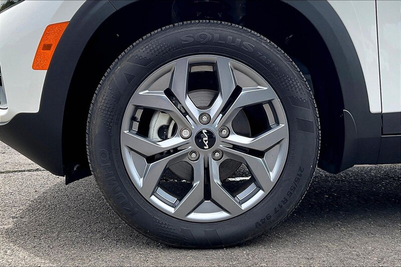 2024 Kia Seltos LX - Photo 9 - Ponce, AL 00717