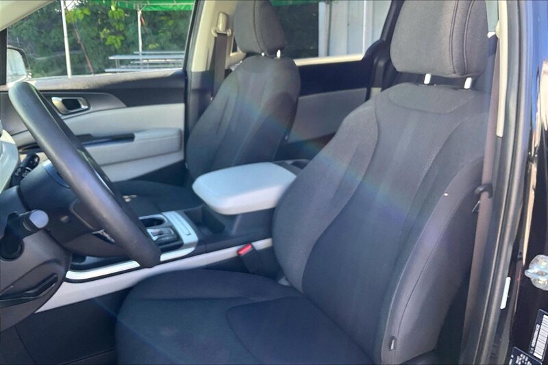 2024 Kia Carnival LX - Photo 25 - Ponce, AL 00717