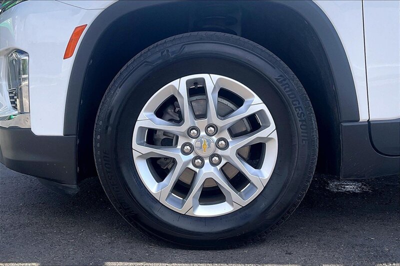 2023 Chevrolet Traverse LS - Photo 8 - Ponce, AL 00717