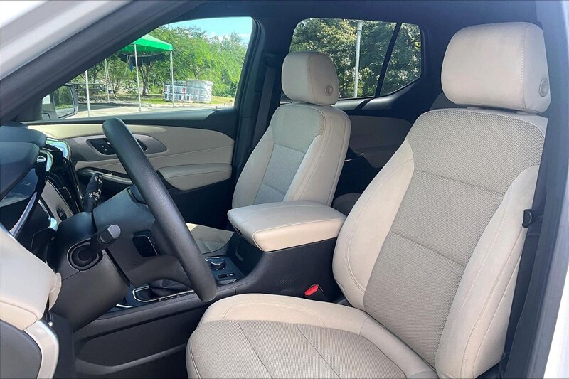 2023 Chevrolet Traverse LS - Photo 24 - Ponce, AL 00717