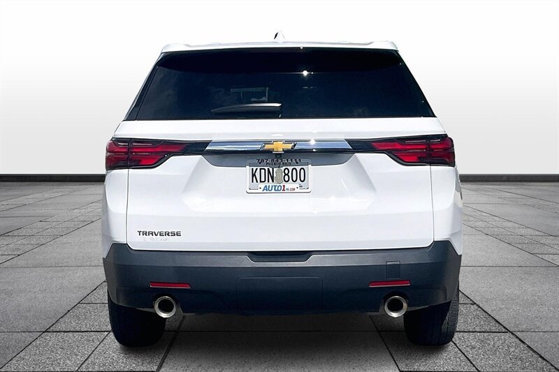 2023 Chevrolet Traverse LS - Photo 4 - Ponce, AL 00717