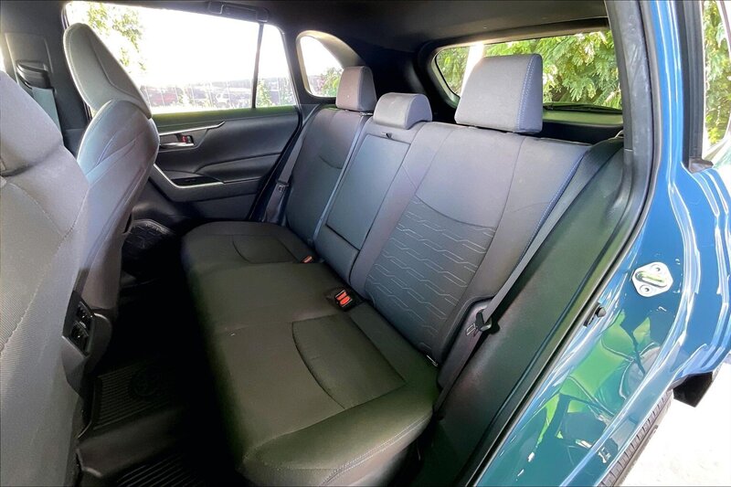 2023 Toyota RAV4 Hybrid SE - Photo 26 - Ponce, AL 00717