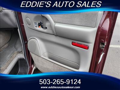 2005 Chevrolet Astro LS ((ONE OWNER))   - Photo 15 - Gresham, OR 97080