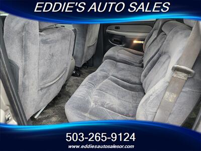 2001 Chevrolet Tahoe LS   - Photo 12 - Gresham, OR 97080