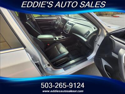 2017 Nissan Altima 2.5 SR LIKE NEW LOW MILES   - Photo 9 - Gresham, OR 97080