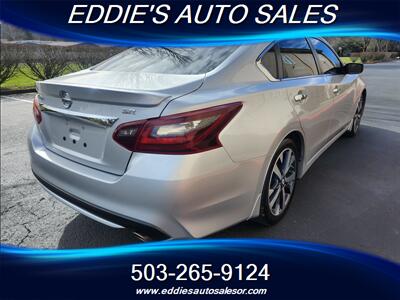 2017 Nissan Altima 2.5 SR LIKE NEW LOW MILES   - Photo 6 - Gresham, OR 97080