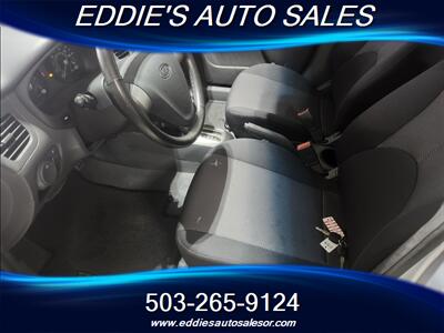 2006 Kia Rio5 SX (ONE OWNER 19K LOW MILES )   - Photo 8 - Gresham, OR 97080