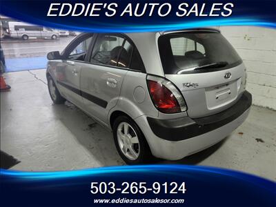 2006 Kia Rio5 SX (ONE OWNER 19K LOW MILES )   - Photo 5 - Gresham, OR 97080