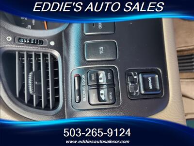 2002 Honda Odyssey EX ((ONE OWNER NON SMOKER)) - Photo 9 - Gresham, OR 97080