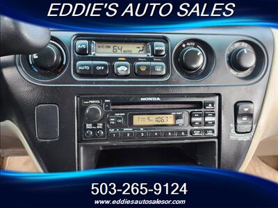 2002 Honda Odyssey EX ((ONE OWNER NON SMOKER)) - Photo 10 - Gresham, OR 97080