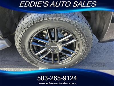 2017 Chevrolet Tahoe LT (( GREAT CAR/FAX)) - Photo 8 - Gresham, OR 97080