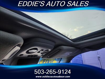 2003 Cadillac Escalade EXT ONE OWNER - Photo 16 - Gresham, OR 97080