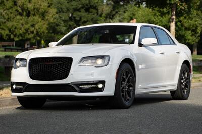 2022 Chrysler 300 Series 300S   - Photo 1 - Surrey, BC V4N 0V9