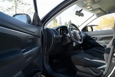 2022 Mitsubishi RVR ES AWC   - Photo 10 - Surrey, BC V4N 0V9